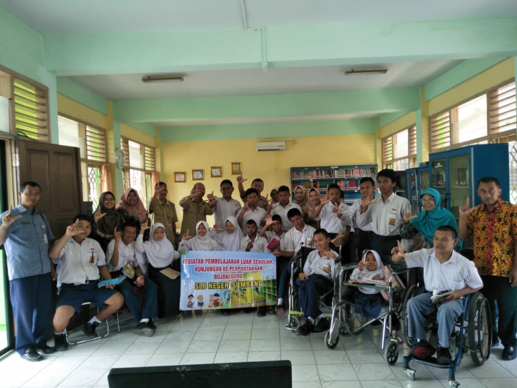 Kunjungan Perpustakaan Daerah dari SLB Negeri Sumbang