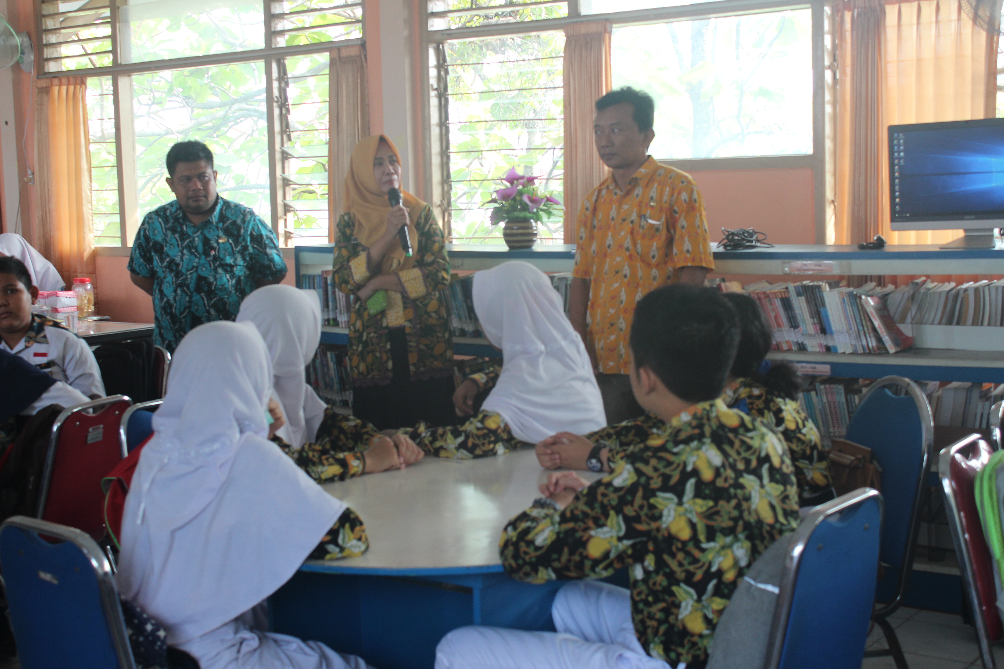 Literasi Digital dan Kelas Menulis tingkat SMP