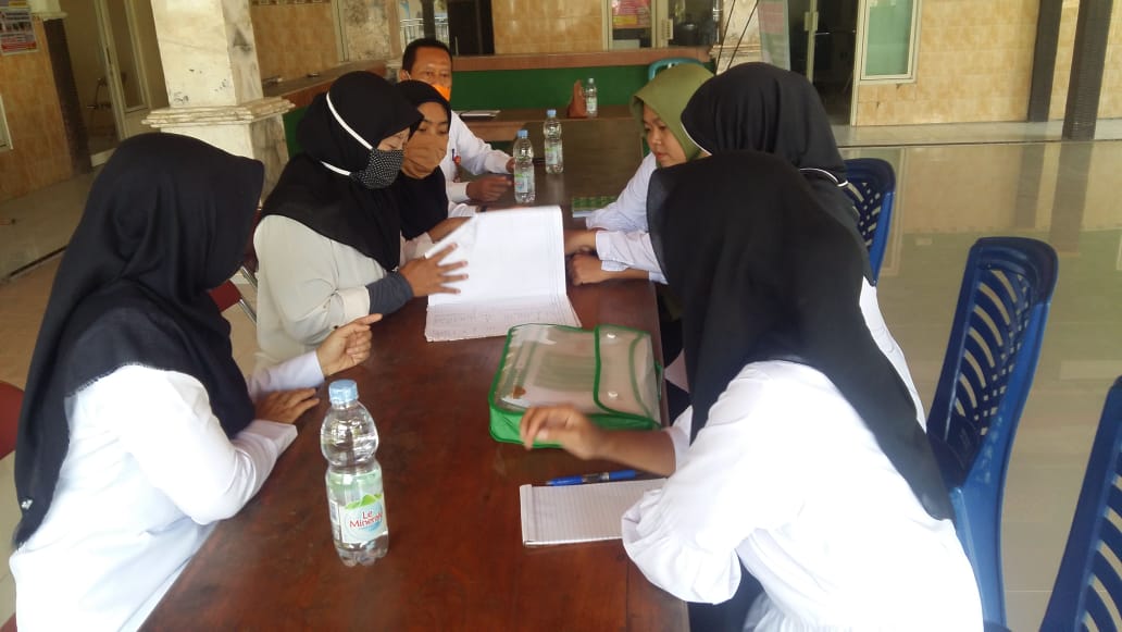 PEMBINAAN KEARSIPAN DESA JONO TEMAYANG TAHUN 2020