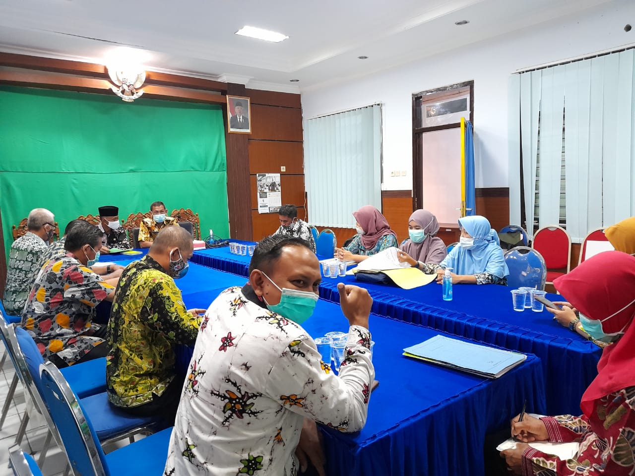 Suasana Pembahasan Draft Jadwal Retensi Arsip